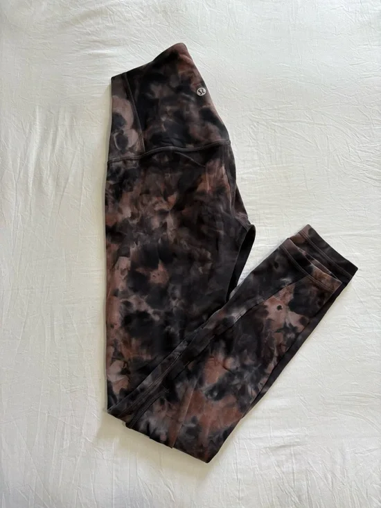 Lululemon Unlimit High Rise Tight 25”*Keyhole - Picture 1 of 10